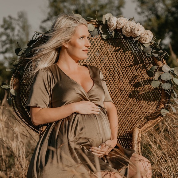 Meet your Posher, Jessica - Picture 2 of 4